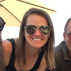 Meet your Posher, Lisa